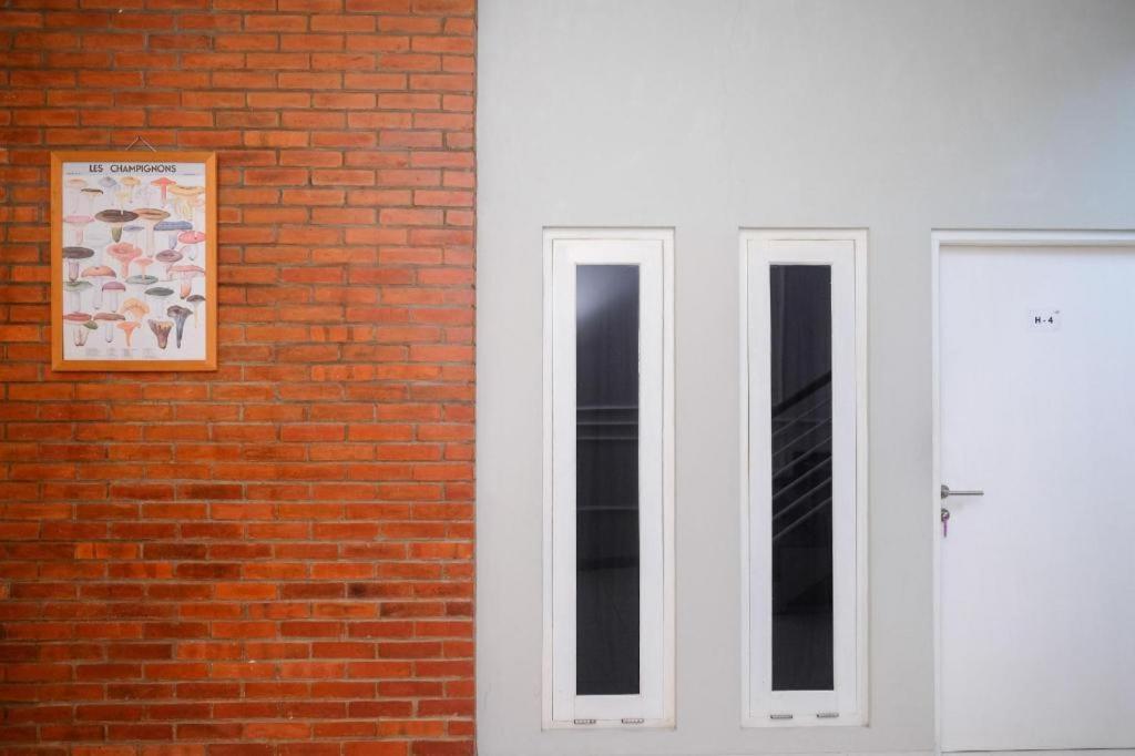 Urbanview Stay @H Jakal By Reddoorz Yogyakarta Exterior foto