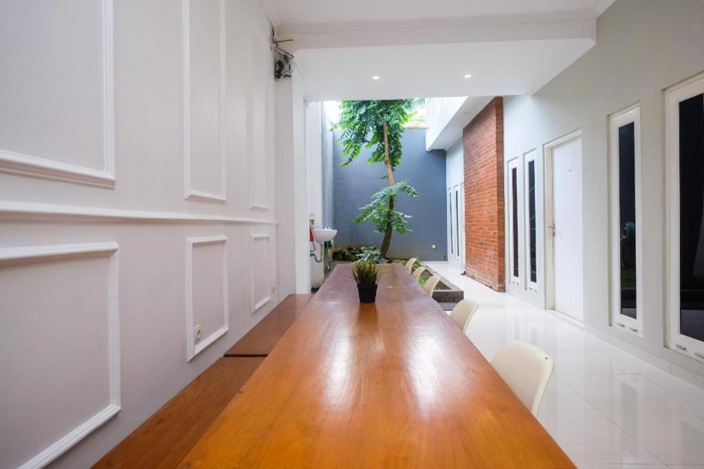 Urbanview Stay @H Jakal By Reddoorz Yogyakarta Exterior foto